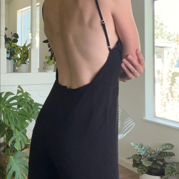 Backless Jumpsuit - Picture 5 of 6